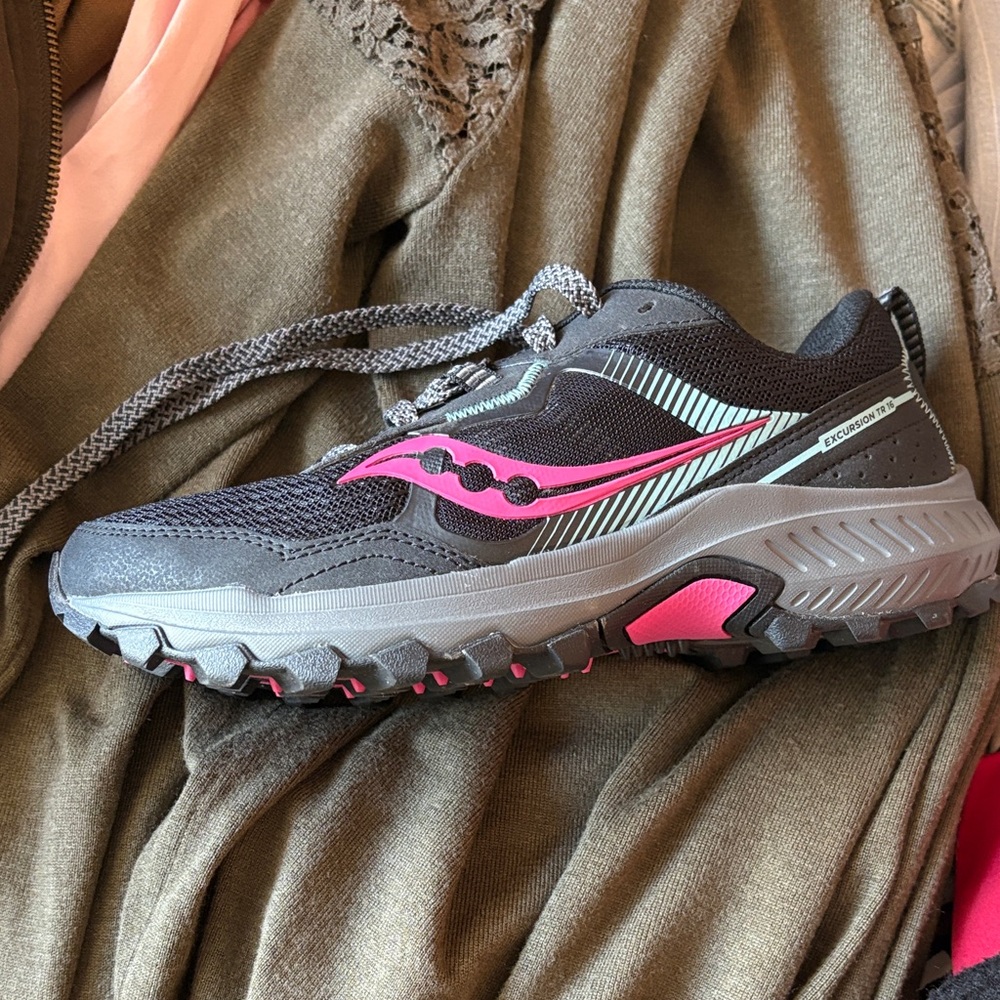 Saucony Women's Athletic Shoes - Black and Pink Accents